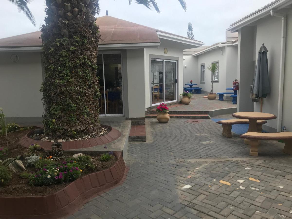Rocky Shore Guesthouse Swakopmund Buitenkant foto