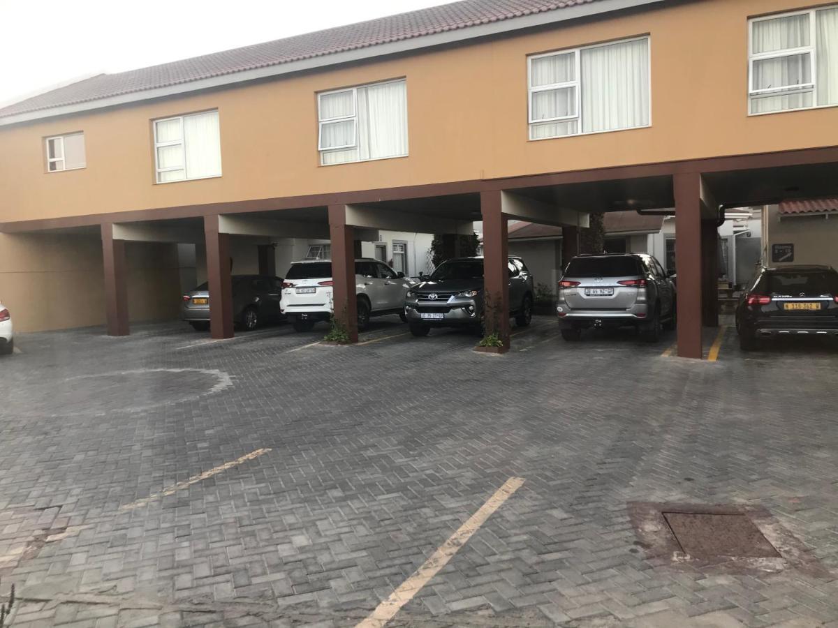 Rocky Shore Guesthouse Swakopmund Buitenkant foto