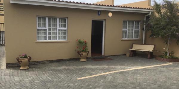 Rocky Shore Guesthouse Swakopmund Buitenkant foto